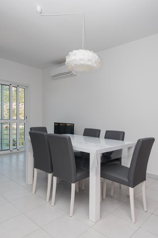 Apartment Dragan Grubisic Primošten المظهر الخارجي الصورة